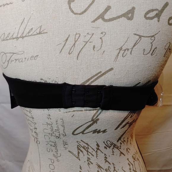 Maidenform Demi Coverage Black Strapless Multi-Way Straps Size 36B NWT - Picture 3 of 12